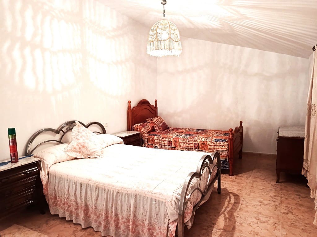 6 soveværelse Finca/Landehus til salg i Sabariego med garage - € 77.000 (Ref: 10135115)