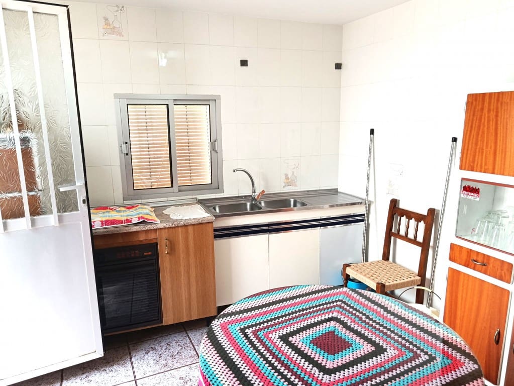 6 soveværelse Finca/Landehus til salg i Sabariego med garage - € 77.000 (Ref: 10135115)