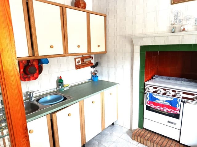 3 soveværelse Finca/Landehus til salg i La Rabita, Alcalá la Real med garage - € 119.000 (Ref: 10135271)