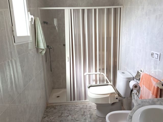 3 soveværelse Finca/Landehus til salg i La Rabita, Alcalá la Real med garage - € 119.000 (Ref: 10135271)