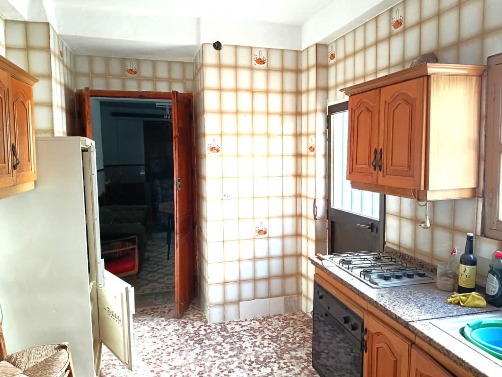 10 sovrum Hus till salu i Fuente-Tojar med garage - 109 000 € (Ref: 10149339)