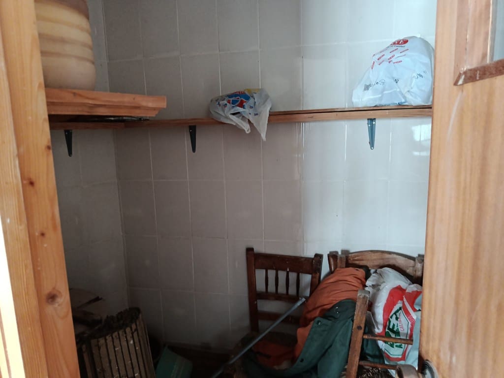 10 sovrum Hus till salu i Fuente-Tojar med garage - 109 000 € (Ref: 10149339)