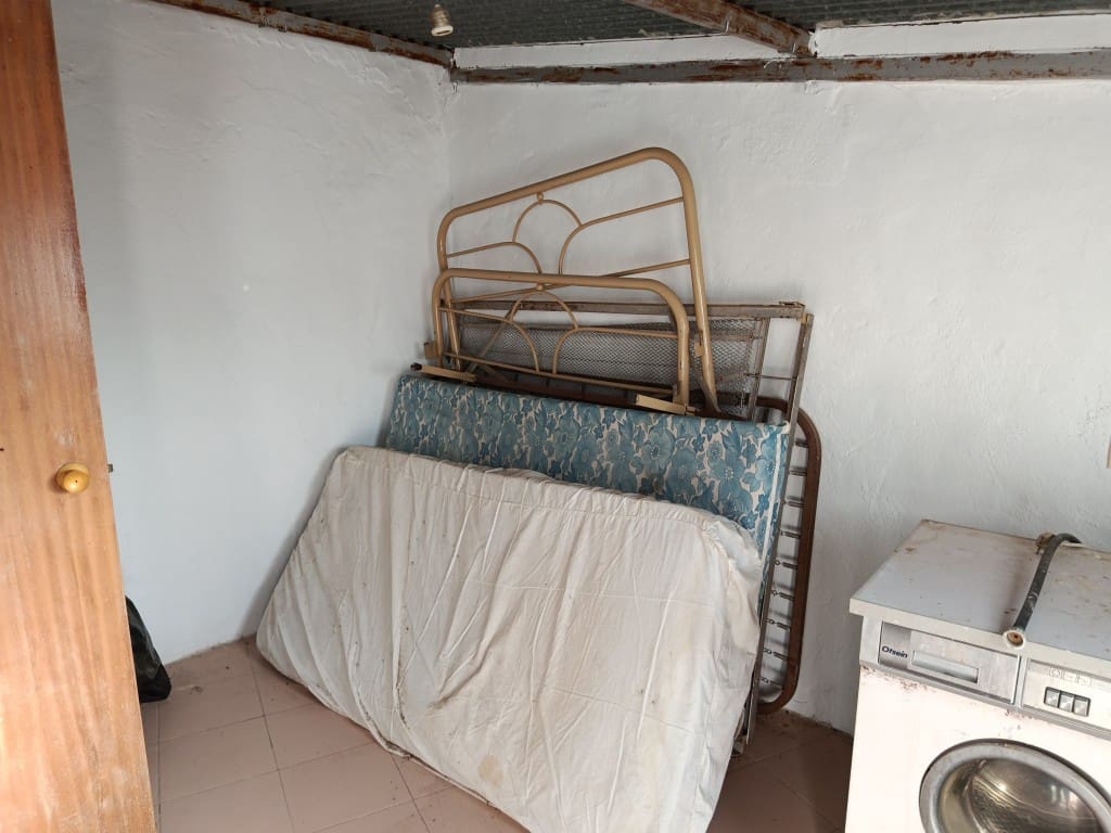 10 sovrum Hus till salu i Fuente-Tojar med garage - 109 000 € (Ref: 10149339)