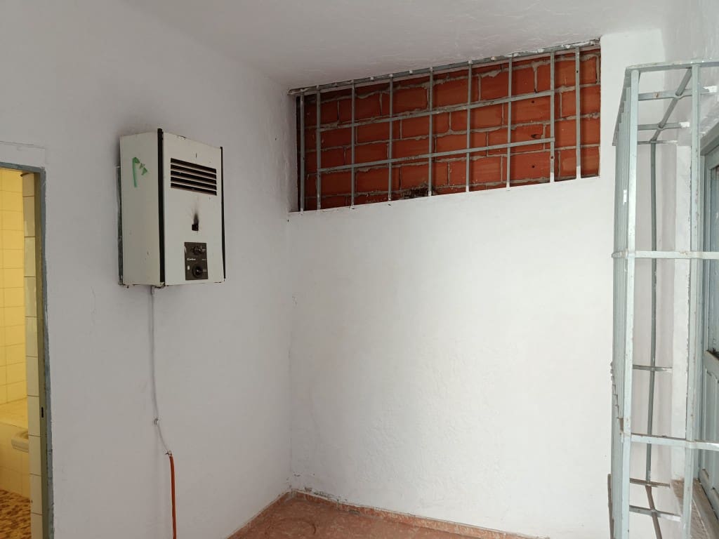 10 sovrum Hus till salu i Fuente-Tojar med garage - 109 000 € (Ref: 10149339)