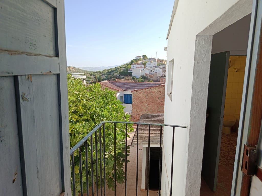 10 sovrum Hus till salu i Fuente-Tojar med garage - 109 000 € (Ref: 10149339)