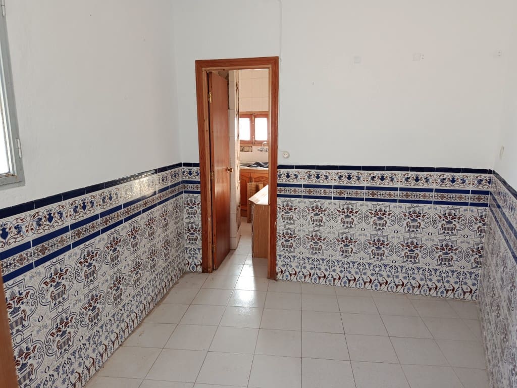 10 sovrum Hus till salu i Fuente-Tojar med garage - 109 000 € (Ref: 10149339)