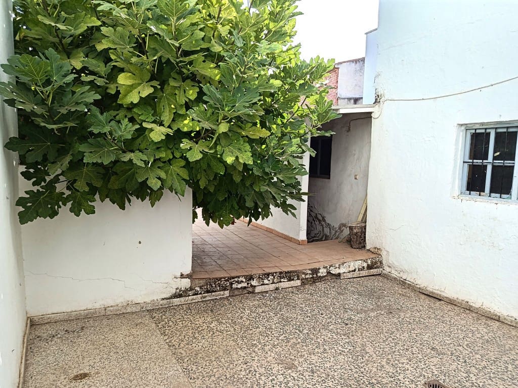10 sovrum Hus till salu i Fuente-Tojar med garage - 109 000 € (Ref: 10149339)