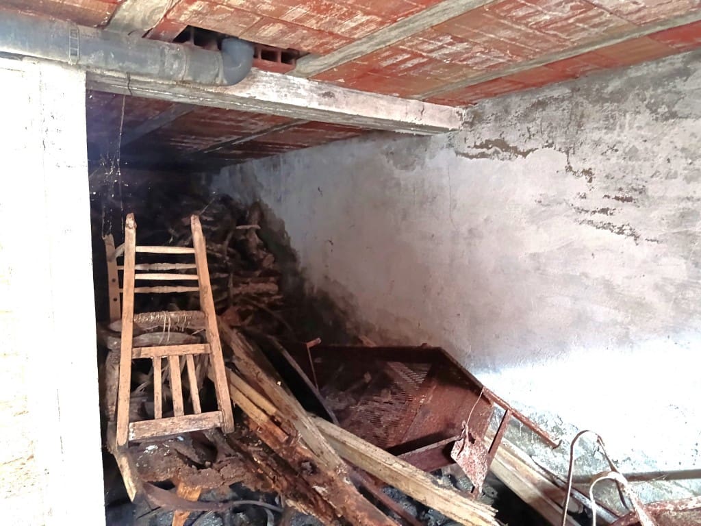 10 sovrum Hus till salu i Fuente-Tojar med garage - 109 000 € (Ref: 10149339)