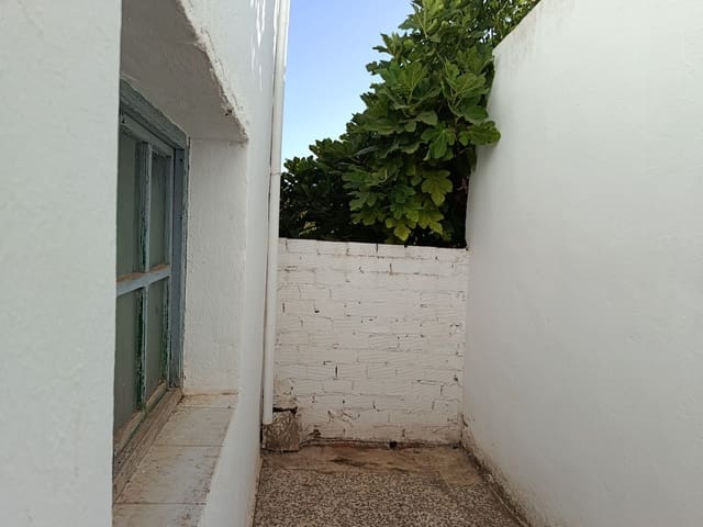 10 sovrum Hus till salu i Fuente-Tójar med garage - 109 000 € (Ref: 10149339)