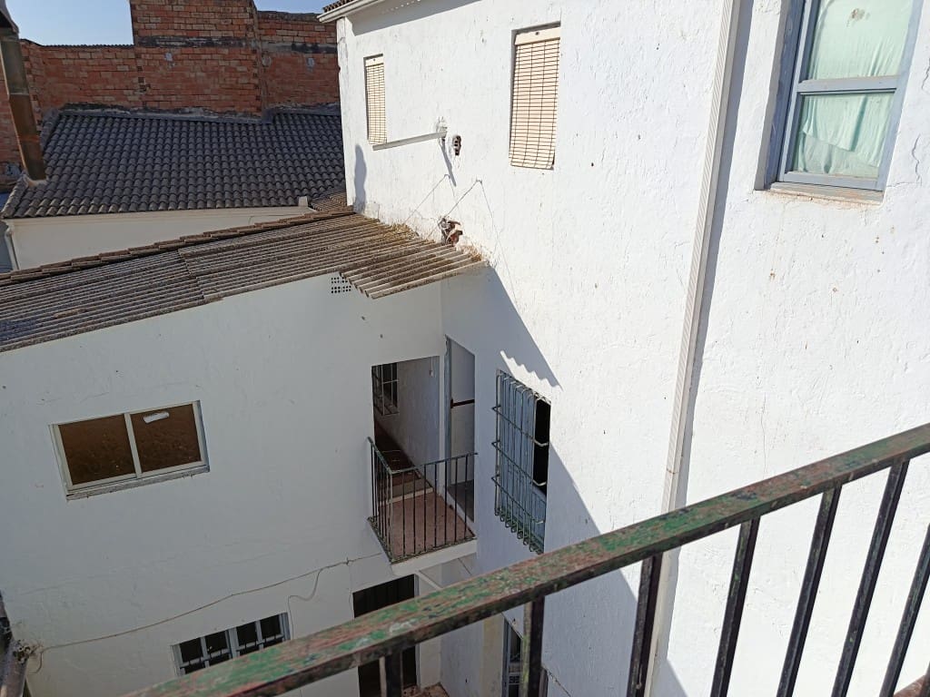 10 sovrum Hus till salu i Fuente-Tojar med garage - 109 000 € (Ref: 10149339)