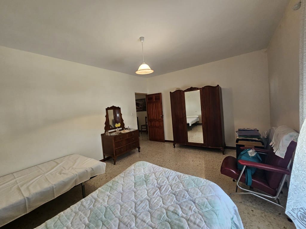6 chambre Finca/Maison de Campagne à vendre à Cabra - 150 000 € (Ref: 10162094)