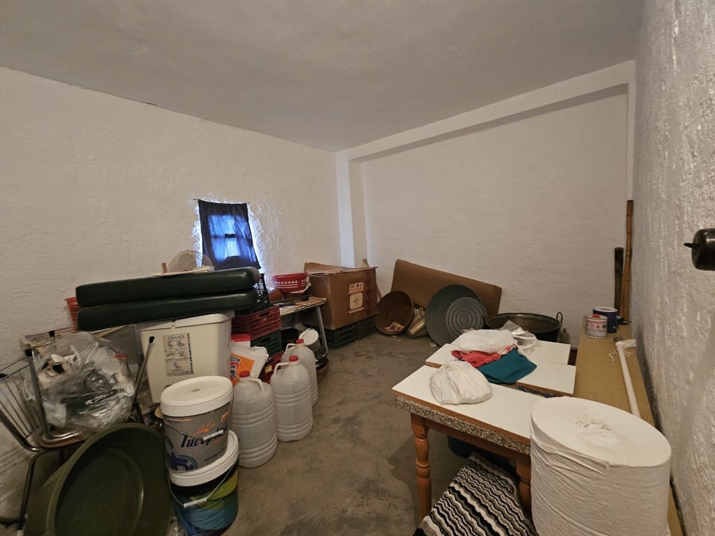 6 chambre Finca/Maison de Campagne à vendre à Cabra - 150 000 € (Ref: 10162094)