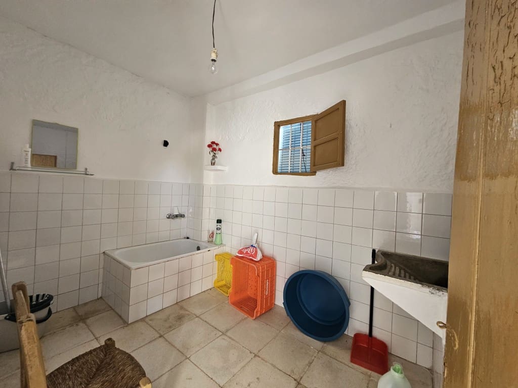 6 chambre Finca/Maison de Campagne à vendre à Cabra - 150 000 € (Ref: 10162094)