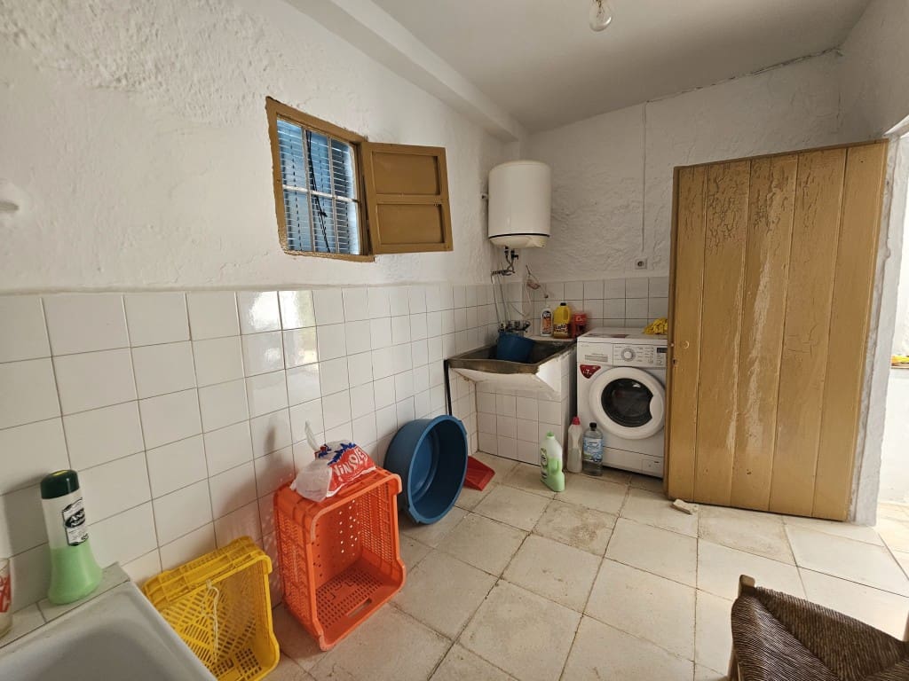 6 chambre Finca/Maison de Campagne à vendre à Cabra - 150 000 € (Ref: 10162094)