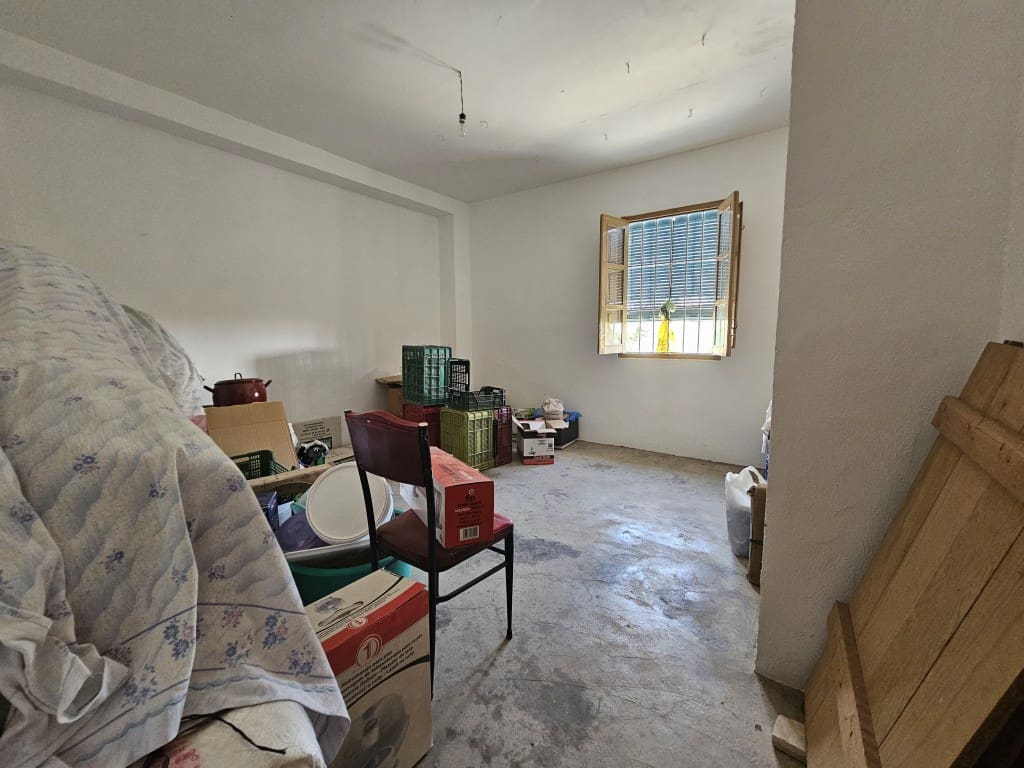 6 chambre Finca/Maison de Campagne à vendre à Cabra - 150 000 € (Ref: 10162094)