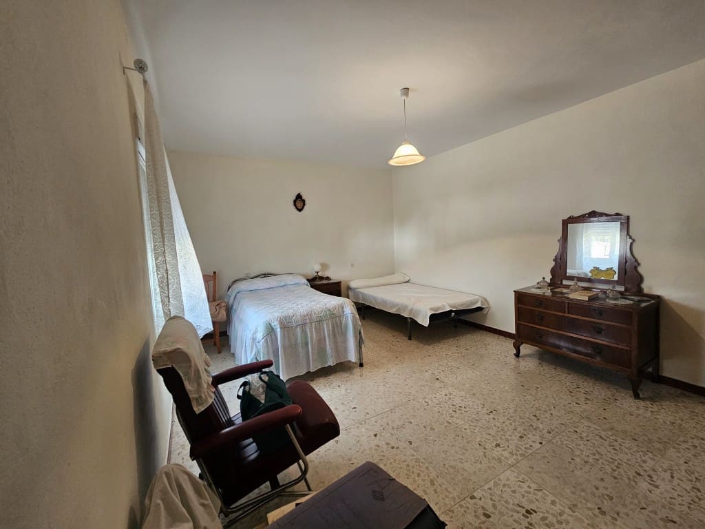 6 chambre Finca/Maison de Campagne à vendre à Cabra - 150 000 € (Ref: 10162094)