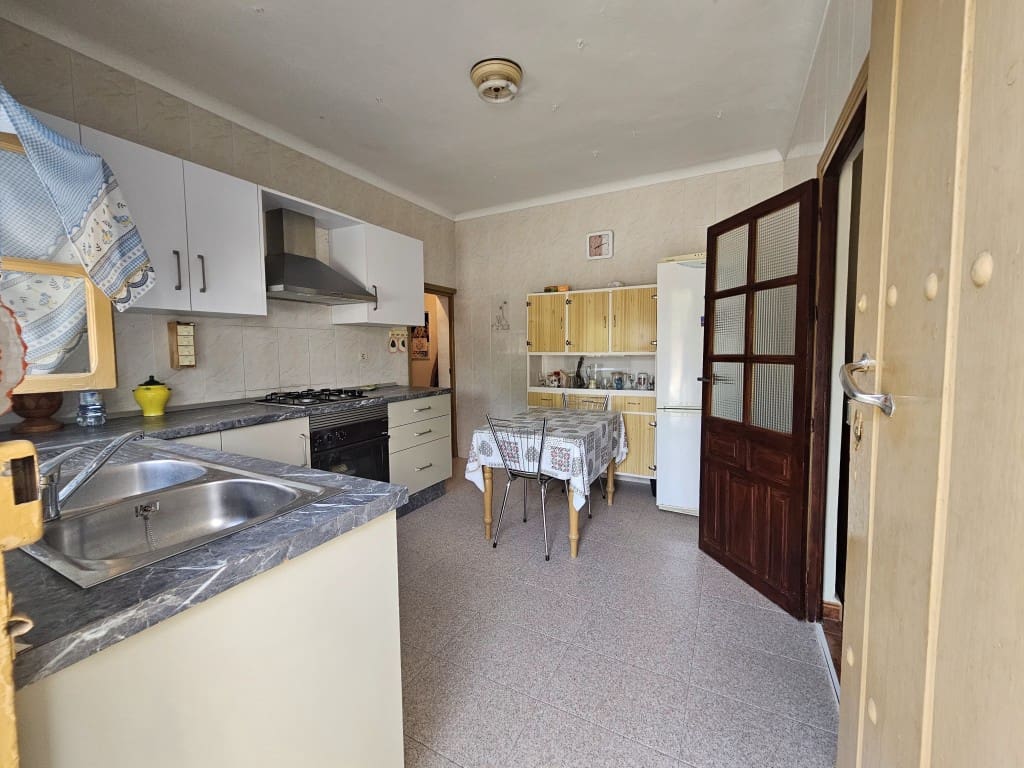6 chambre Finca/Maison de Campagne à vendre à Cabra - 150 000 € (Ref: 10162094)