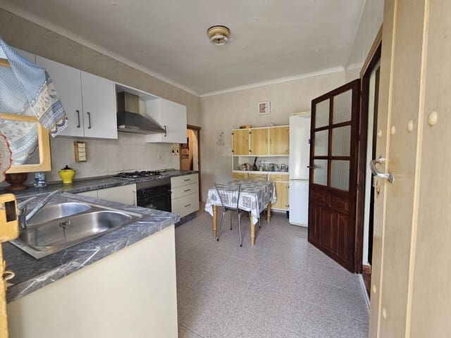6 soveværelse Finca/Landehus til salg i Cabra - € 150.000 (Ref: 10162094)