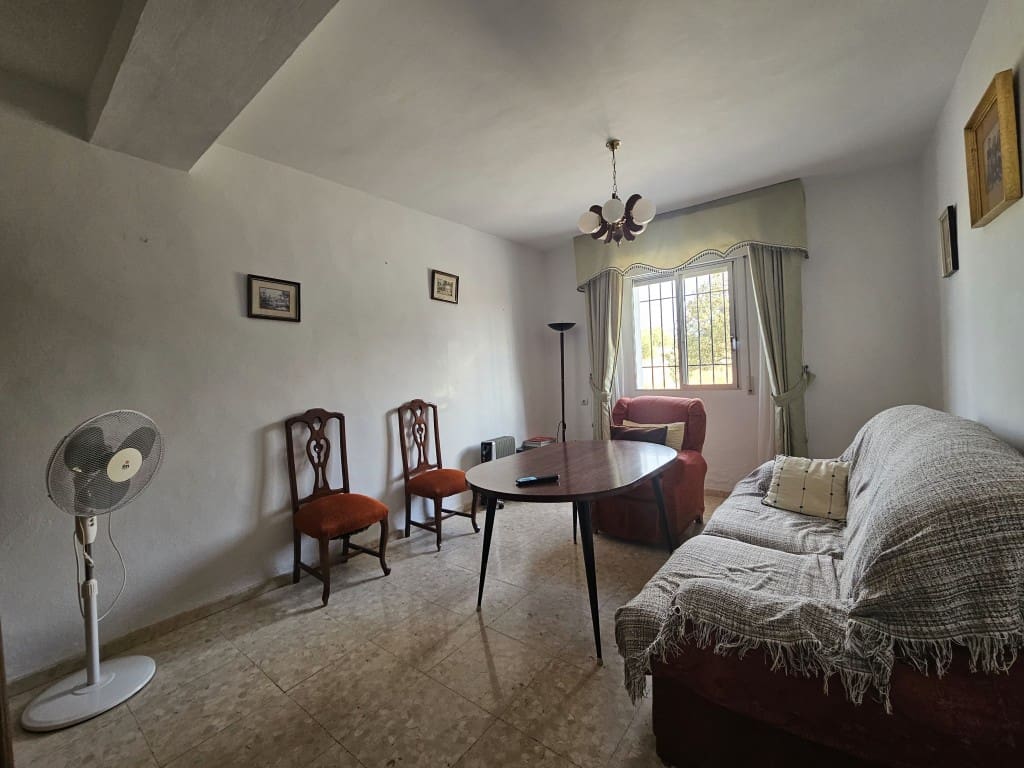 4 chambre Finca/Maison de Campagne à vendre à Cabra avec garage - 149 000 € (Ref: 10162095)