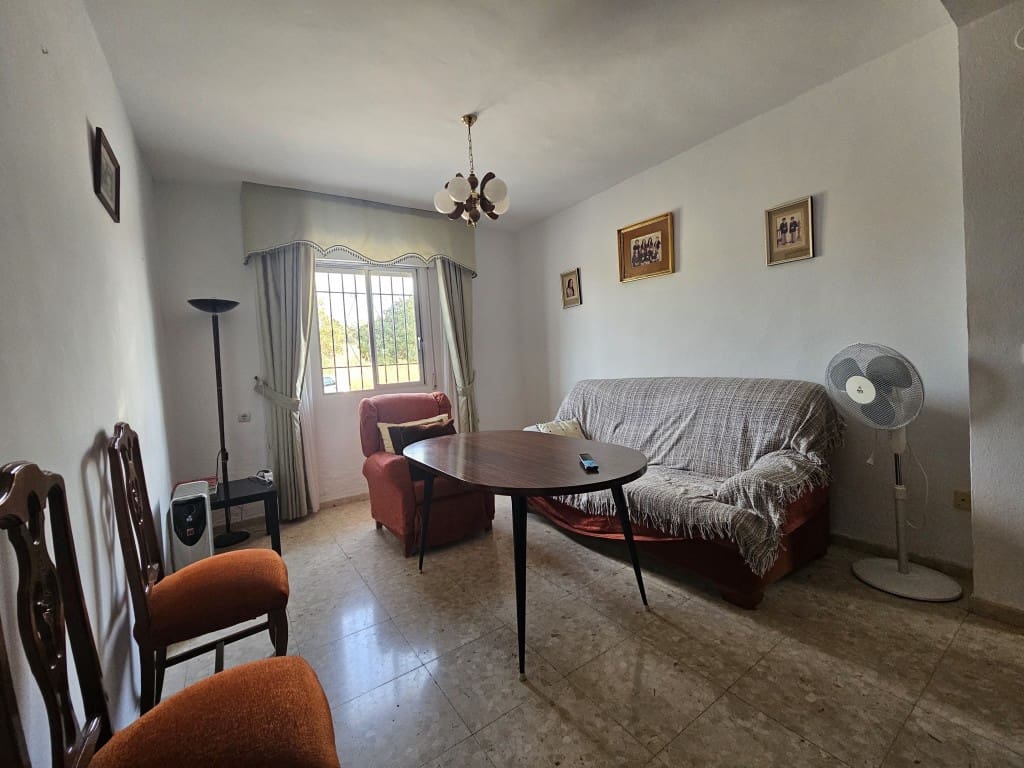 4 chambre Finca/Maison de Campagne à vendre à Cabra avec garage - 149 000 € (Ref: 10162095)