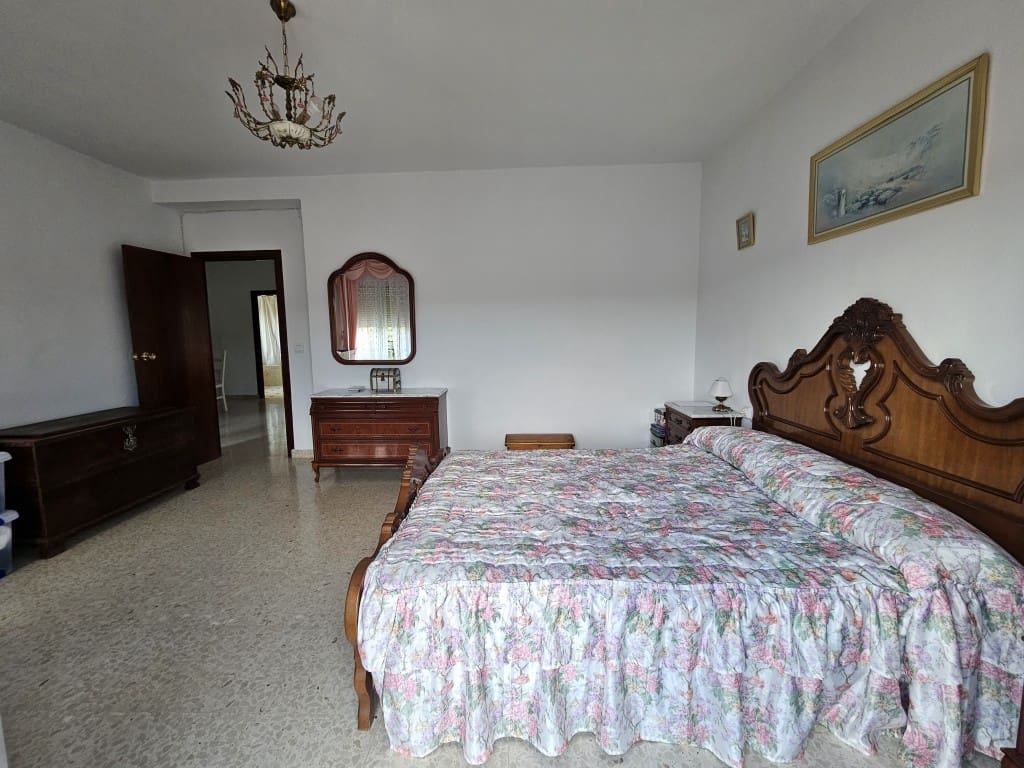 4 chambre Finca/Maison de Campagne à vendre à Cabra avec garage - 149 000 € (Ref: 10162095)