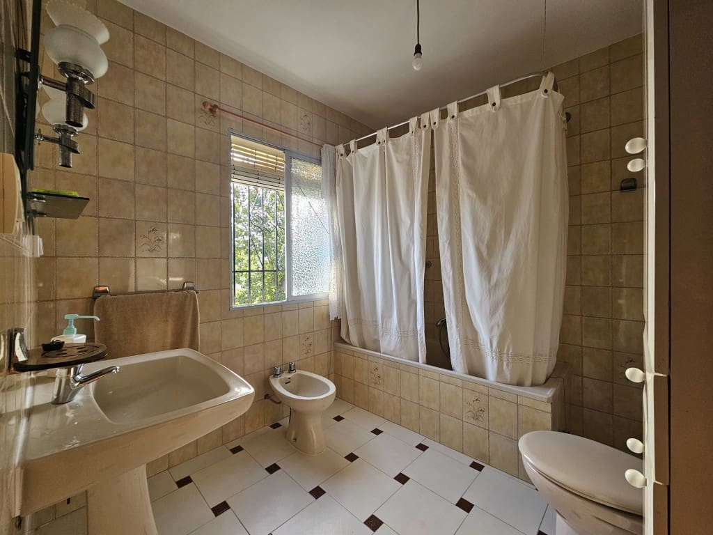 4 chambre Finca/Maison de Campagne à vendre à Cabra avec garage - 149 000 € (Ref: 10162095)