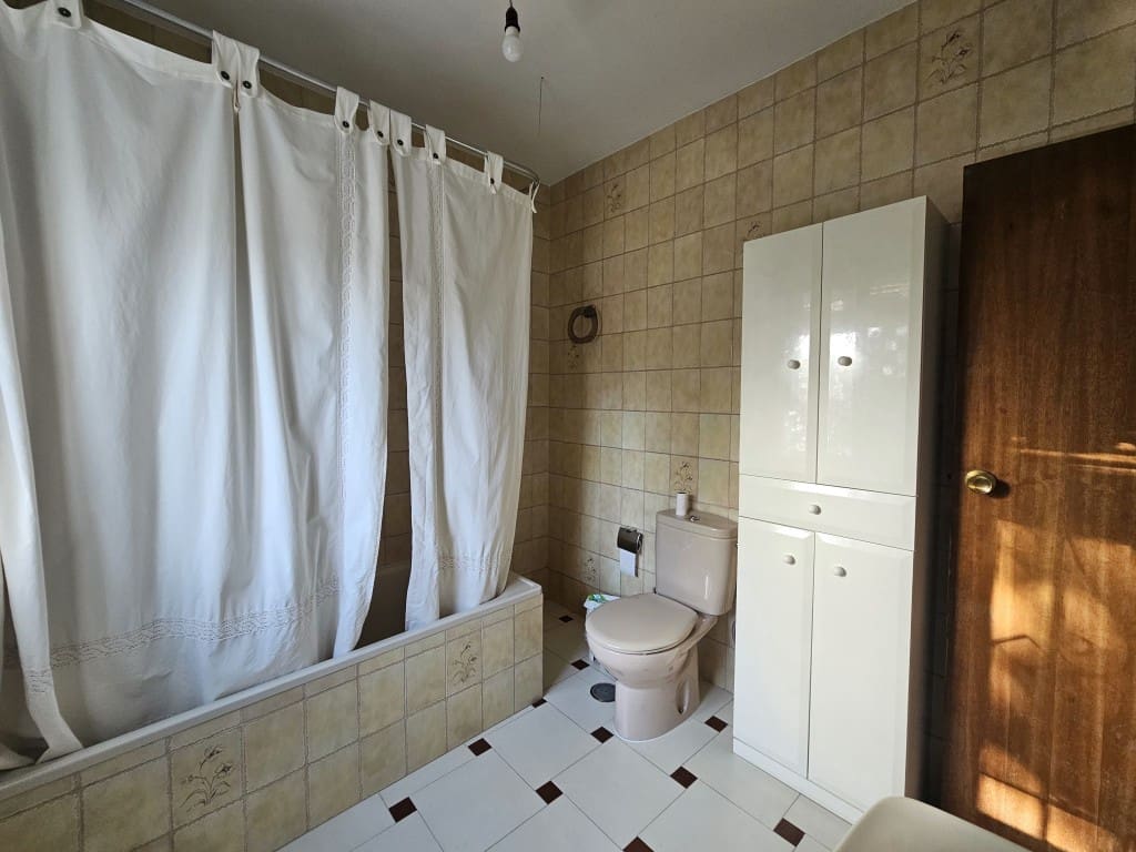 4 chambre Finca/Maison de Campagne à vendre à Cabra avec garage - 149 000 € (Ref: 10162095)