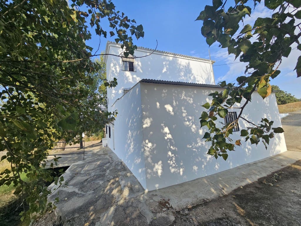 4 chambre Finca/Maison de Campagne à vendre à Cabra avec garage - 149 000 € (Ref: 10162095)