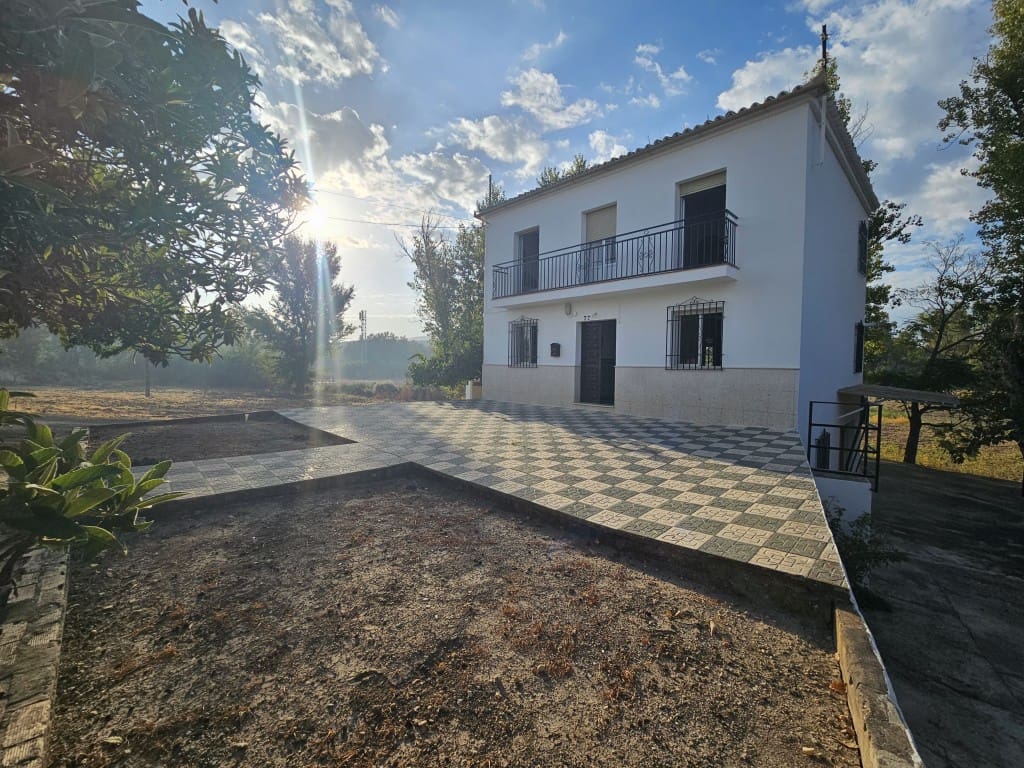 4 chambre Finca/Maison de Campagne à vendre à Cabra avec garage - 149 000 € (Ref: 10162095)