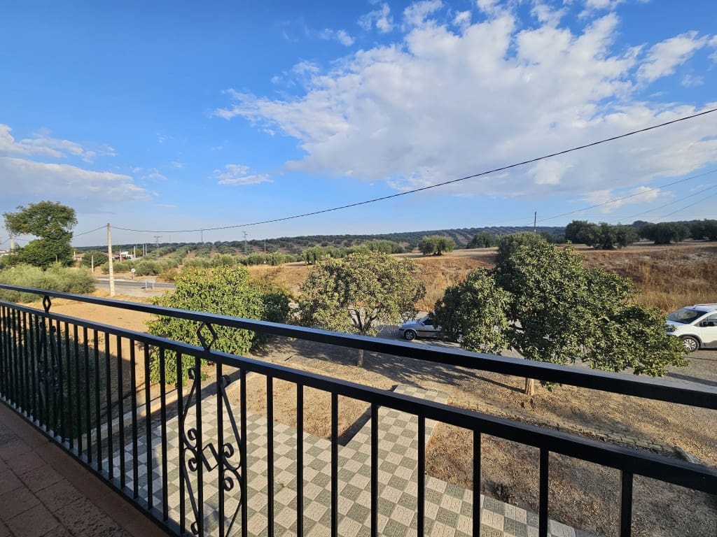 4 chambre Finca/Maison de Campagne à vendre à Cabra avec garage - 149 000 € (Ref: 10162095)