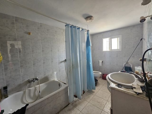 5 soveværelse Finca/Landehus til salg i Cabra med garage - € 99.000 (Ref: 10162096)