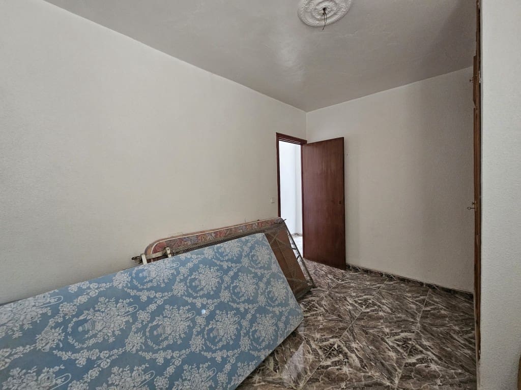 3 soverom Hus til salgs i Monturque - € 59 000 (Ref: 10162097)