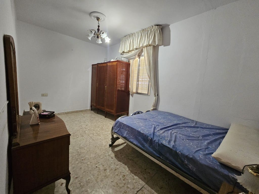 3 soverom Hus til salgs i Monturque - € 59 000 (Ref: 10162097)