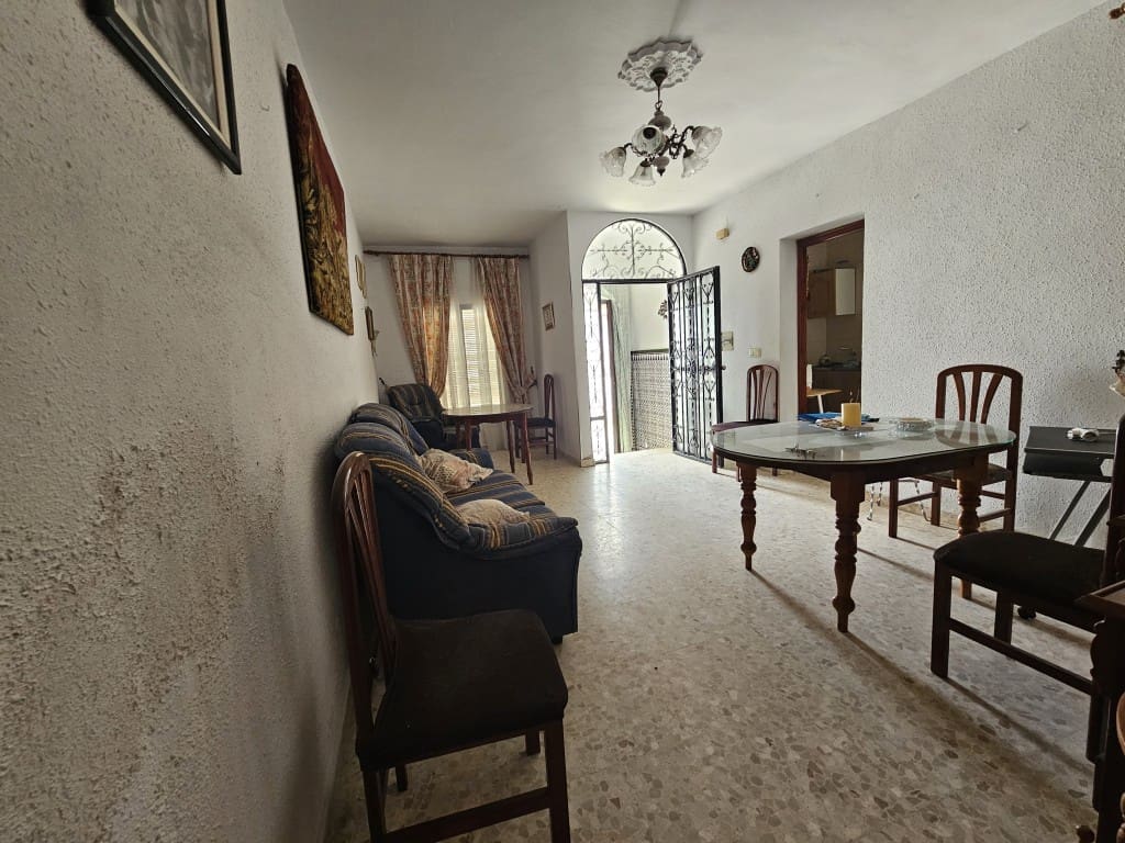 3 soverom Hus til salgs i Monturque - € 59 000 (Ref: 10162097)
