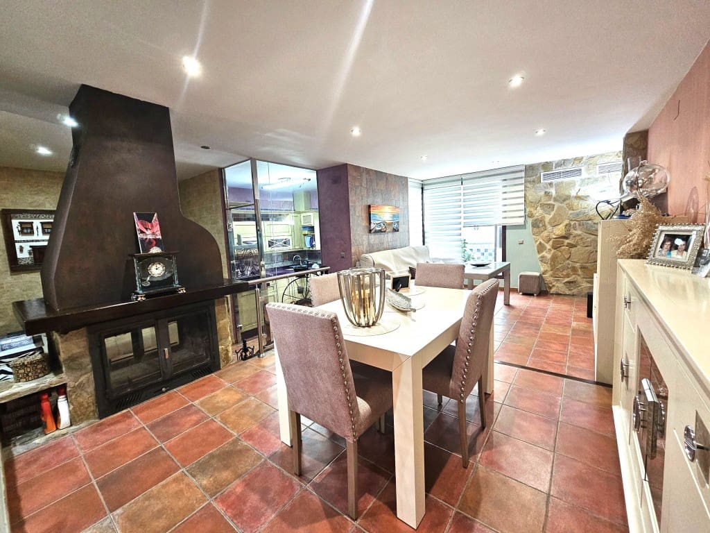 4 soverom Hus til salgs i Luque med garasje - € 249 000 (Ref: 10162389)