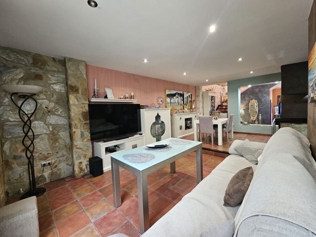 4 soverom Hus til salgs i Luque med garasje - € 249 000 (Ref: 10162389)