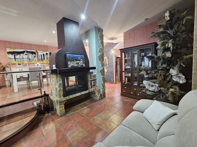 4 soverom Hus til salgs i Luque med garasje - € 249 000 (Ref: 10162389)