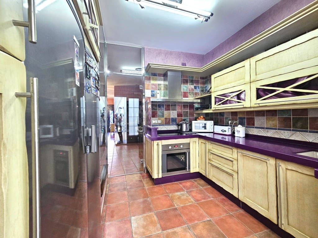 4 soverom Hus til salgs i Luque med garasje - € 249 000 (Ref: 10162389)