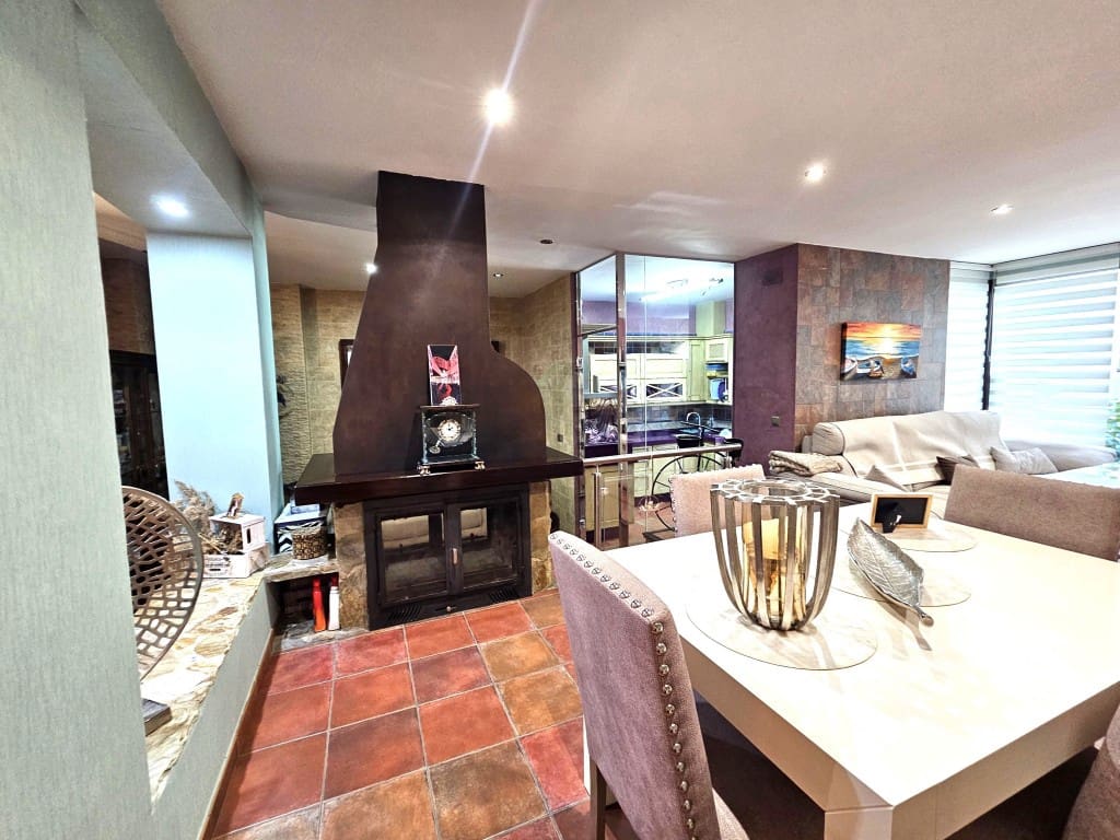 4 soverom Hus til salgs i Luque med garasje - € 249 000 (Ref: 10162389)