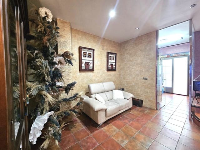 4 soverom Hus til salgs i Luque med garasje - € 249 000 (Ref: 10162389)