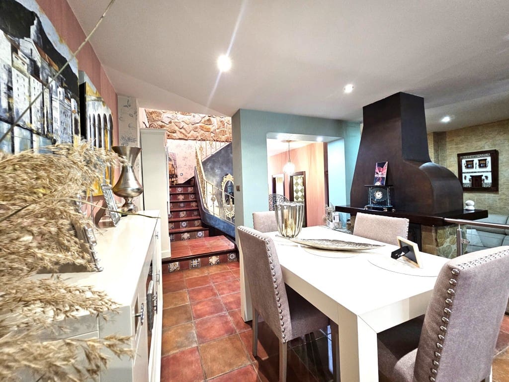 4 soverom Hus til salgs i Luque med garasje - € 249 000 (Ref: 10162389)