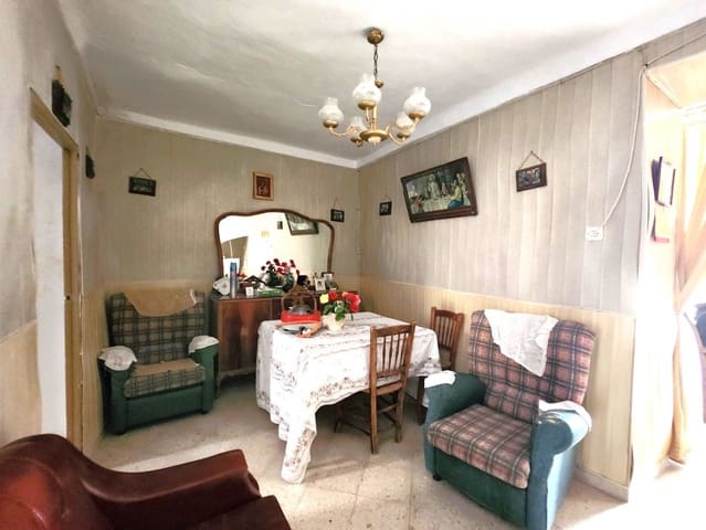 4 bedroom Townhouse for sale in Luque - € 45,000 (Ref: 10181656)
