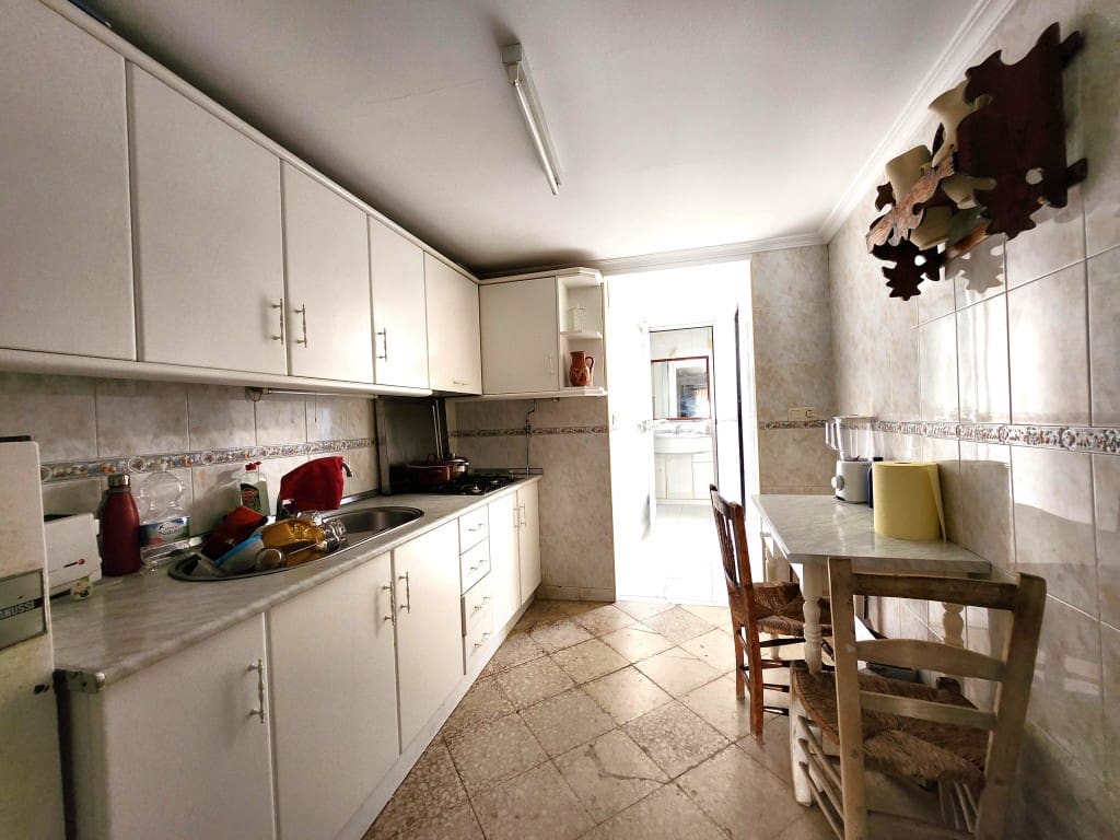 4 bedroom Townhouse for sale in Luque - € 45,000 (Ref: 10181656)