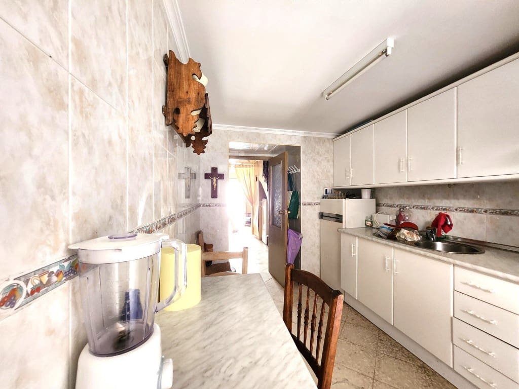 4 bedroom Townhouse for sale in Luque - € 45,000 (Ref: 10181656)
