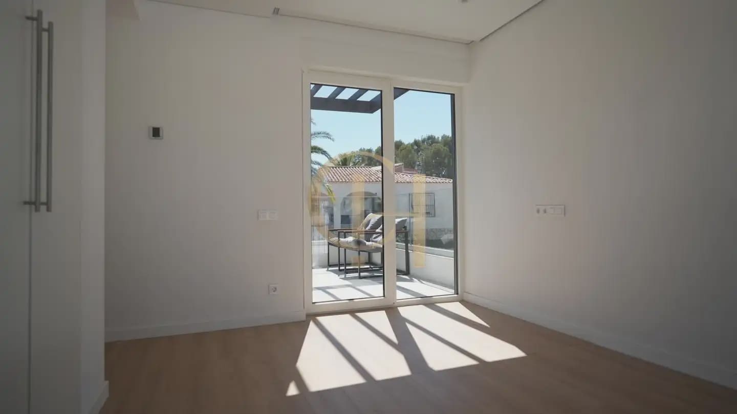 3 quarto Moradia para venda em La Nucia com piscina - 530 000 € (Ref: 10016298)