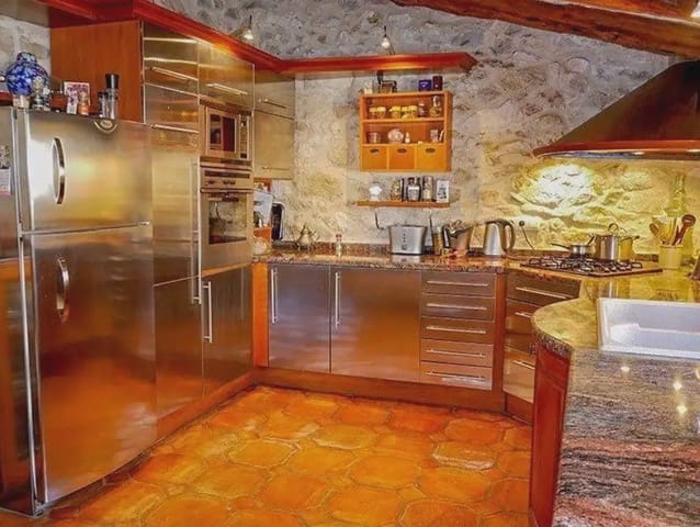5 soverom Finca/Herregård til salgs i Relleu - € 1 650 000 (Ref: 10016301)