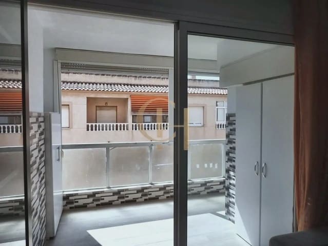 2 quarto Apartamento para venda em Playa de los Náufragos, Torrevieja com piscina - 135 000 € (Ref: 10016316)