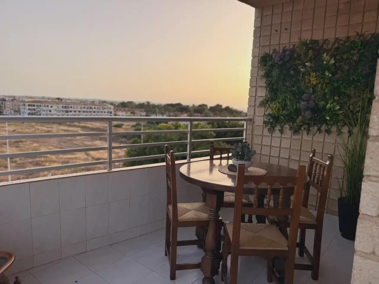 3 bedroom Flat for rent in Torrevieja with garage - € 1,800 (Ref: 10016325)