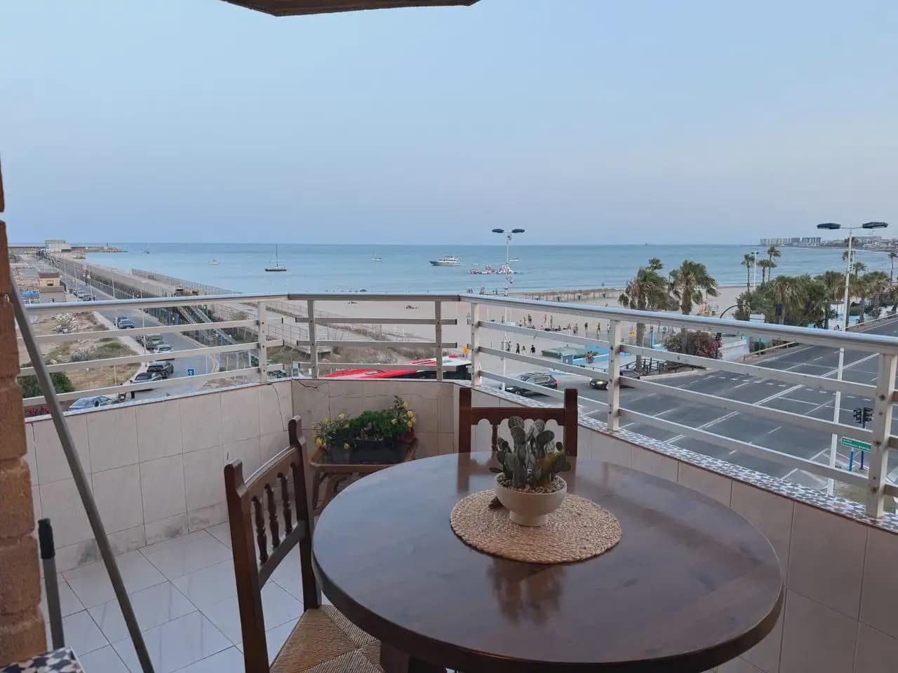 3 bedroom Flat for rent in Torrevieja with garage - € 1,800 (Ref: 10016325)