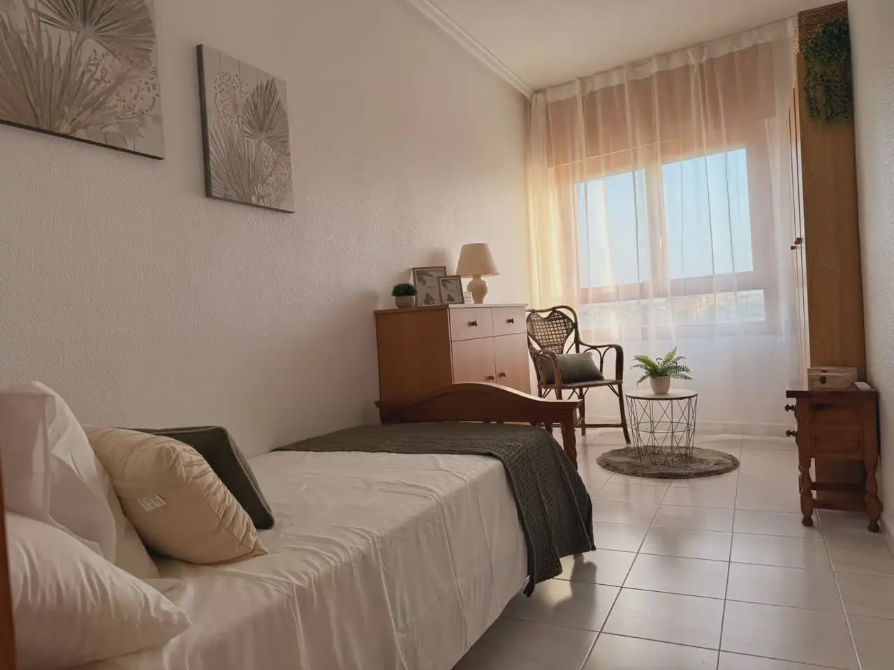 3 bedroom Flat for rent in Torrevieja with garage - € 1,800 (Ref: 10016325)